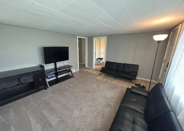 3 Bedroom House With Arcades Ferienhaus *