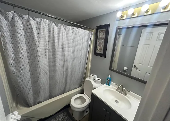 3 Bedroom House With Arcades *